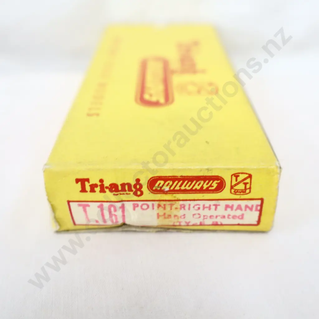 Tri-ang T.161   Point right hand   hand oppereated  Type B  Image 1++