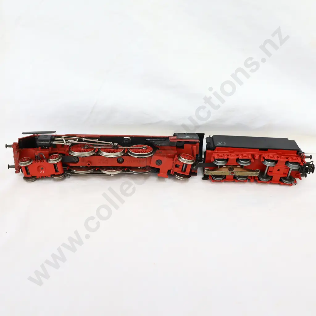 Marklin HO  Steam locomotive and tender  Image 1++