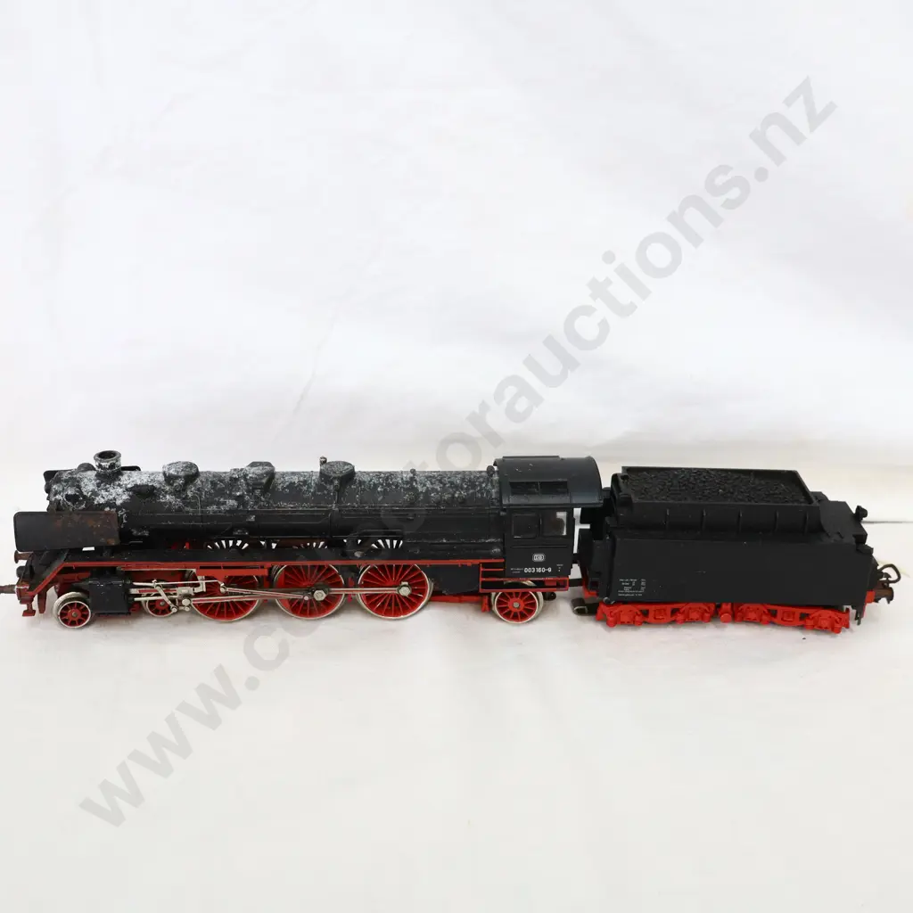 Marklin HO  Steam locomotive and tender  Image 1++