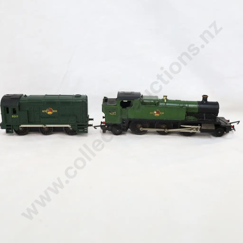 Tri-ang   Locomotive and shunter   No Boxes  Image 1++