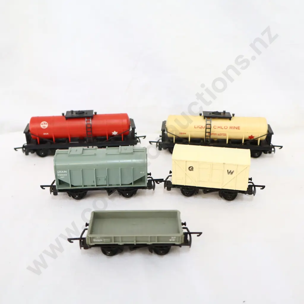 5 x  Assorted   2 x Tanks  1 x low sided wagon 1 x Grain wagon  1 x covered   Not Boxed  Image 1++