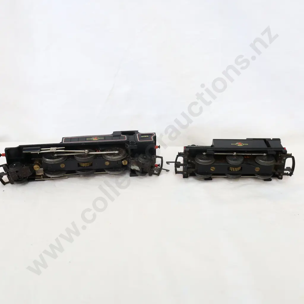 Tri-ang  2 x Locomotives  Not Boxed  Image 1++