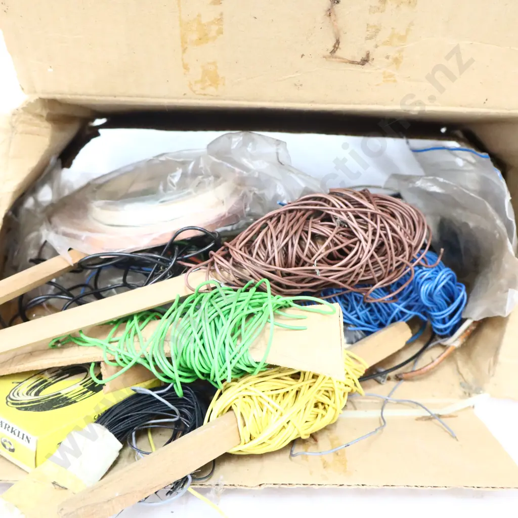 Box lot of  assorted wires  Image 1++