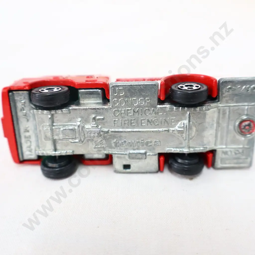 Tomica  Fire Truck  94   1/90  Image 1++