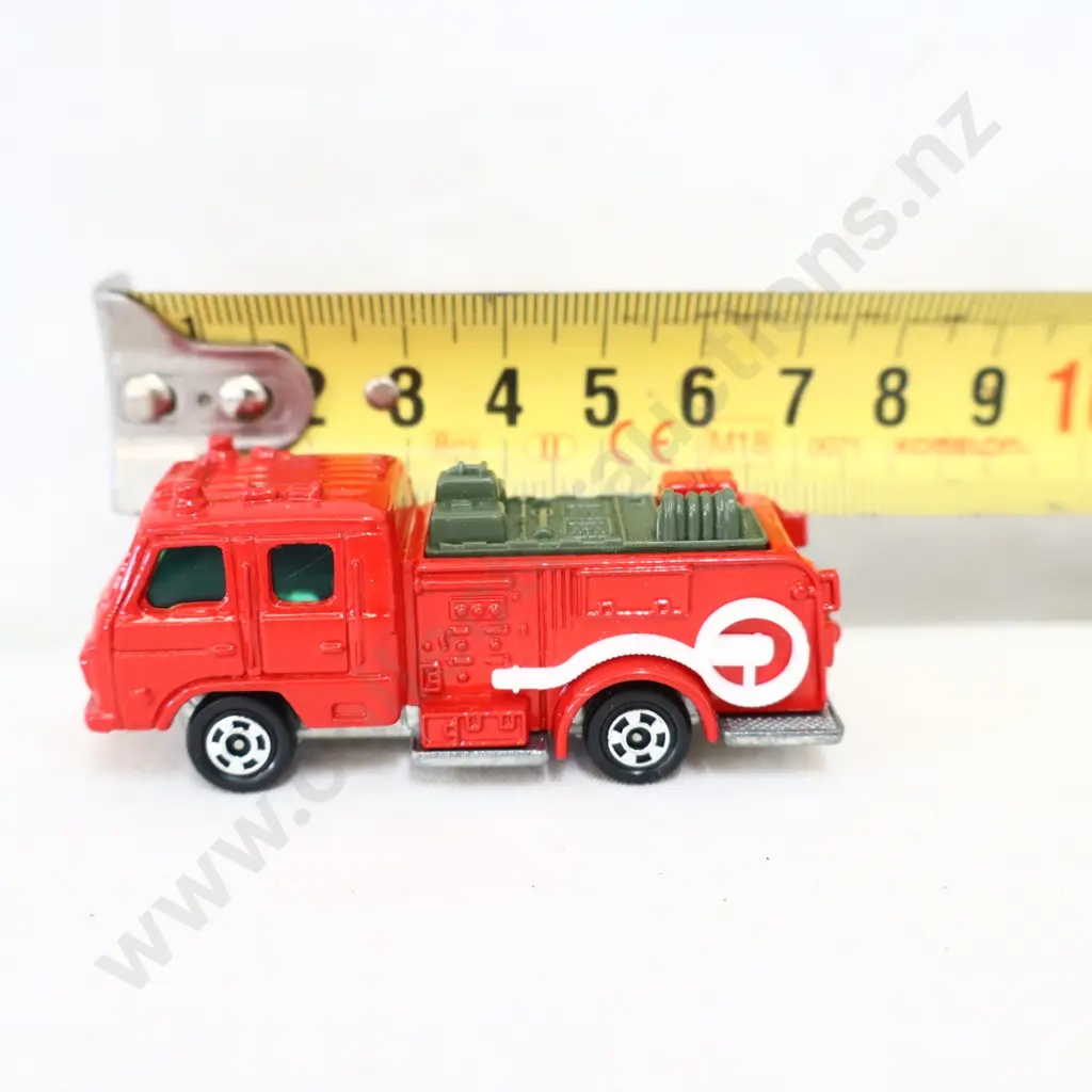Tomica  Fire Truck  94   1/90  Image 1++