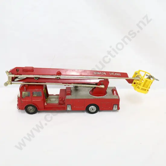 Corgi Major  Simon Snorkel  Fire Engine  Not Boxed 