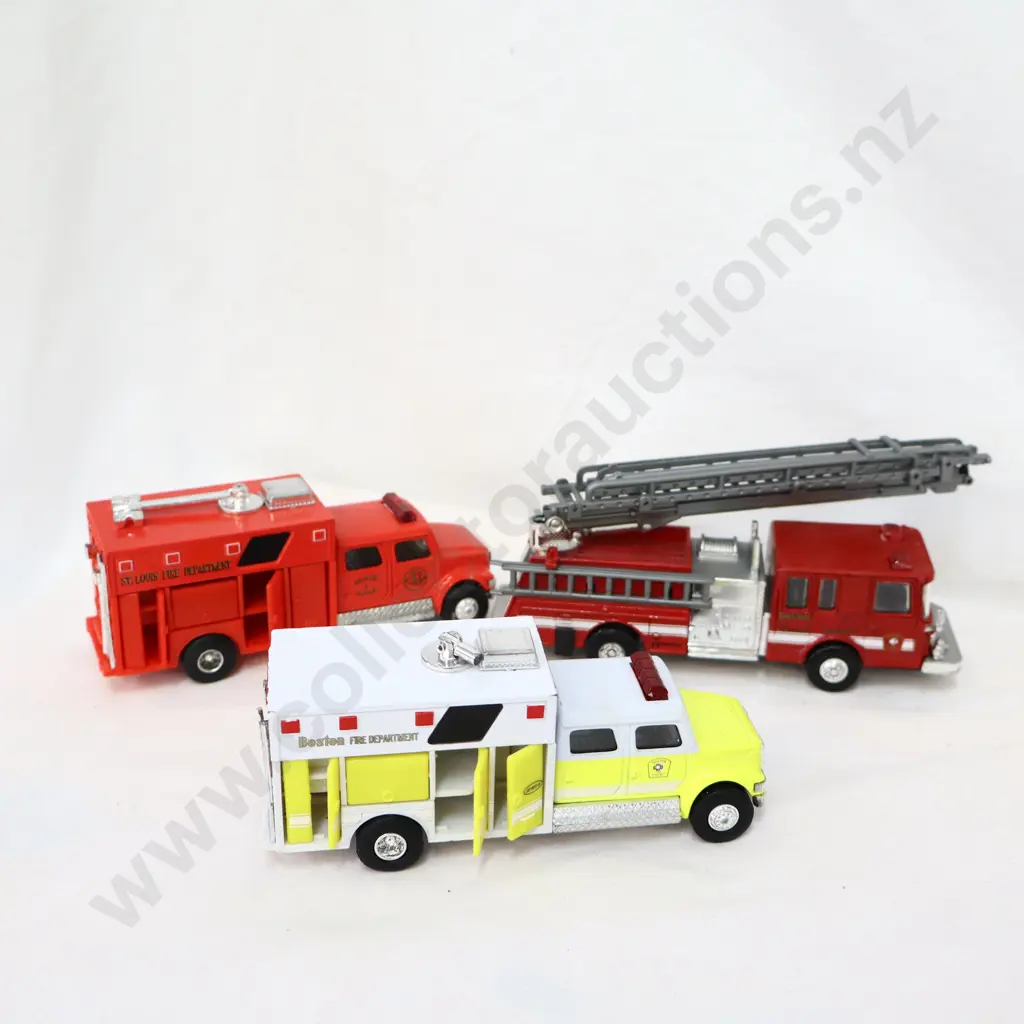 Road Champions  1994  3 x assorted  unboxed  Fire Department  Vehicles Image 1++