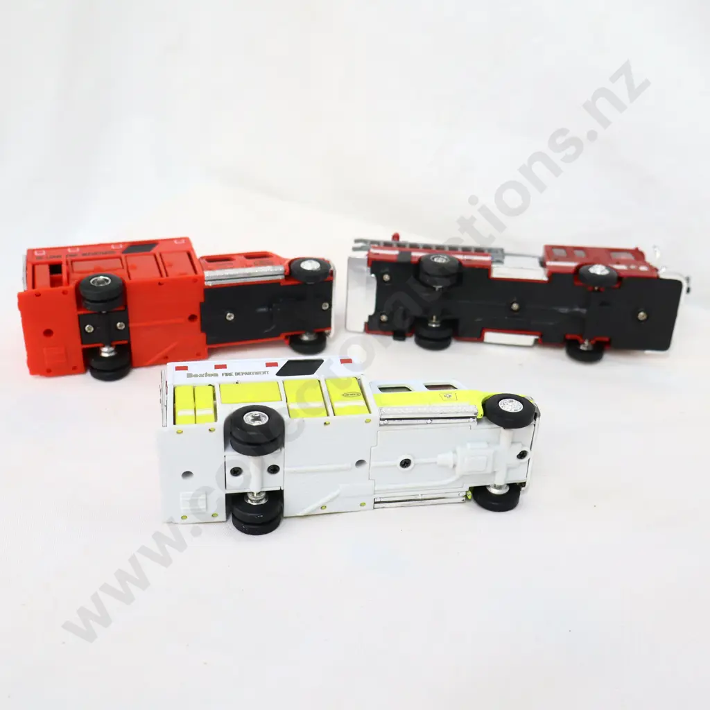 Road Champions  1994  3 x assorted  unboxed  Fire Department  Vehicles Image 1++