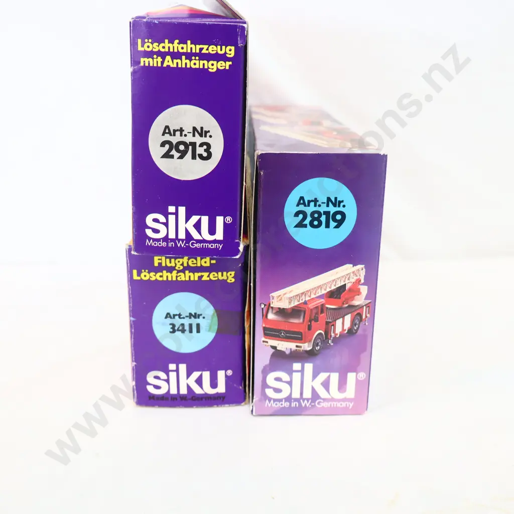 Siku   3 x Assorted  Fire  Vehicles   Image 1++
