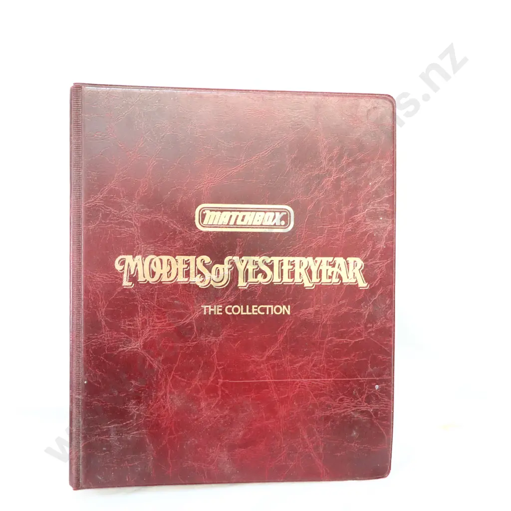 Hard Cover folder of Matchbox models of yesteryear  Image 1++