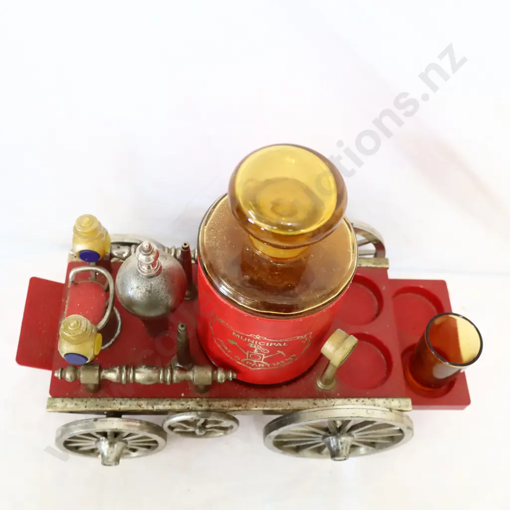 Fire wagon Decanter set    Not Complete  Image 1++