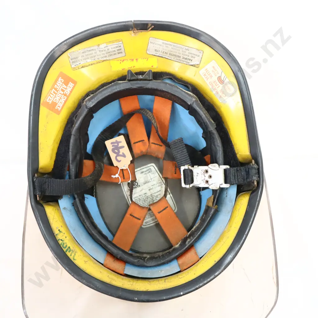 NZ Fire Service helmet with visor   1980s  Image 1++