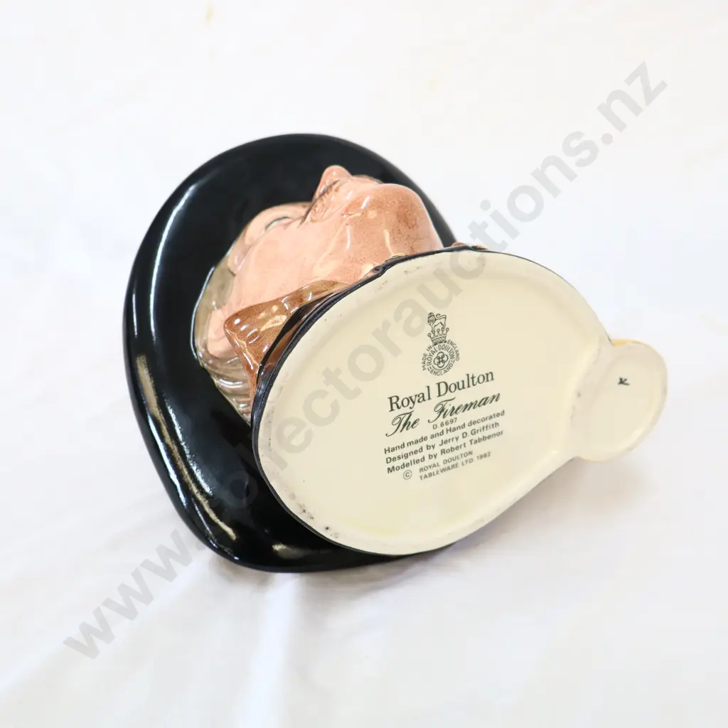 Toby Jug ( Royal Doulton ) Image 1++