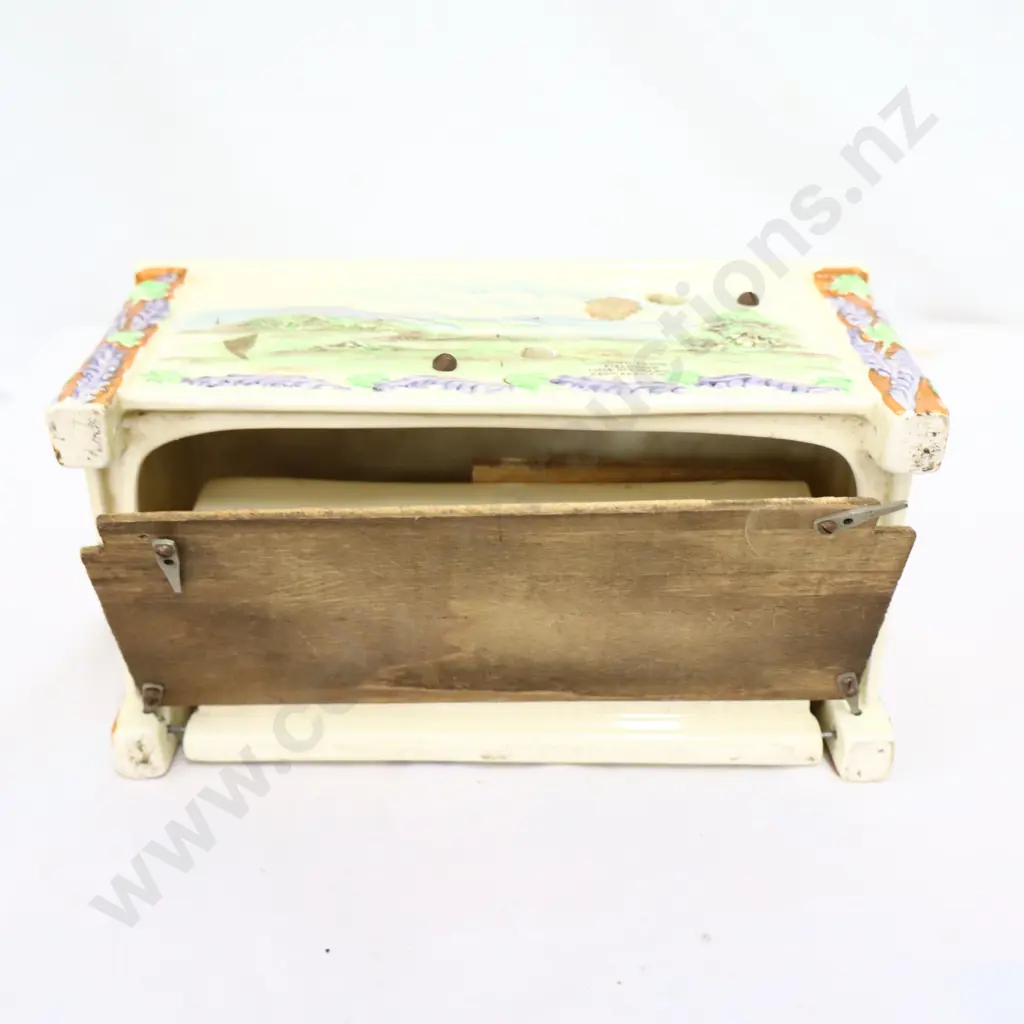 Killarney  Crown Devon Cigarette Box Missing Music Box Image 1++