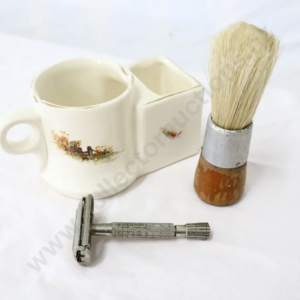 Shaving Kit Image 1++