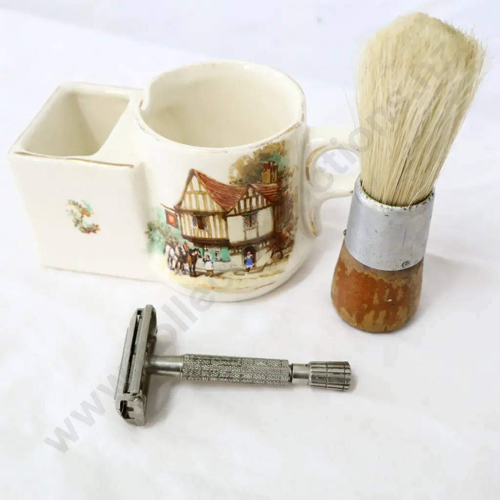 Shaving Kit Image 1++