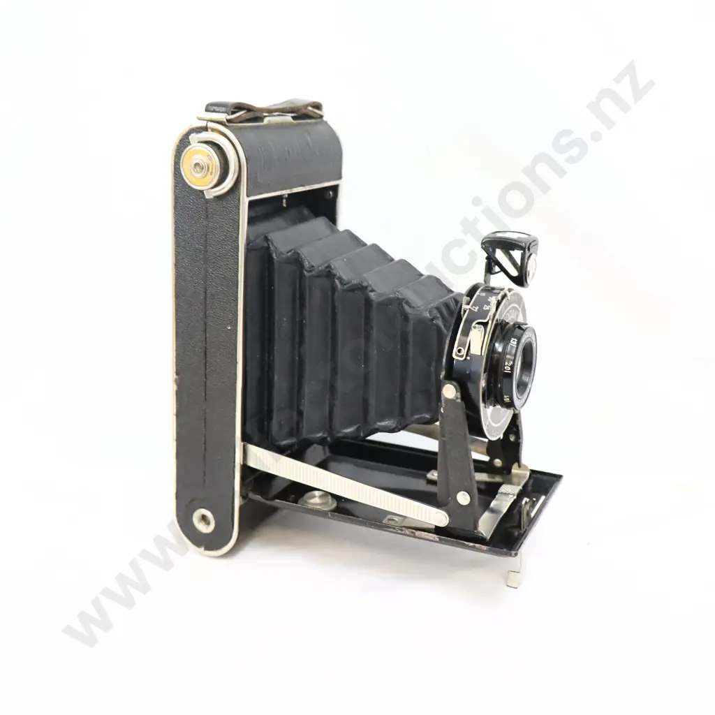 Kodak  Junior 616 Camera & case  Image 1++