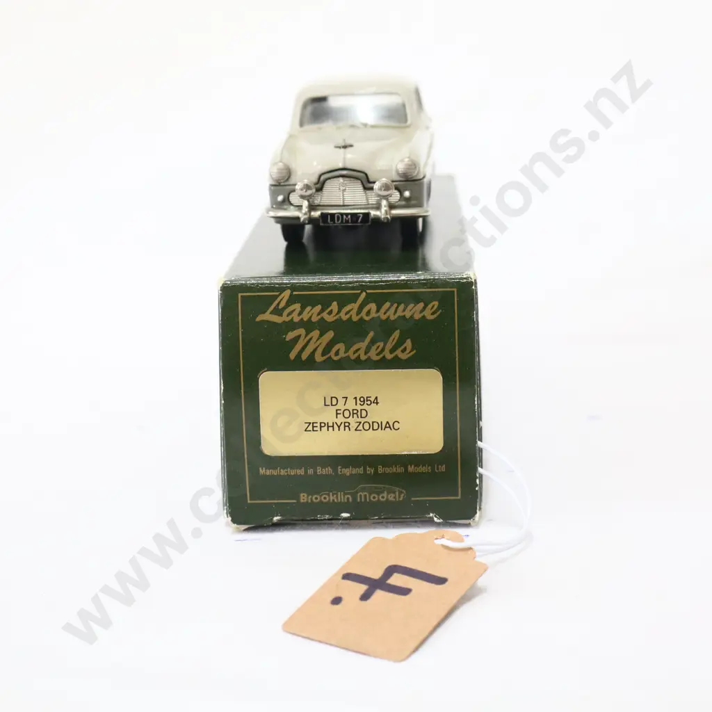 1/43 Landsdown Models 1953 Ford Zephyr Zodiac Image 1++