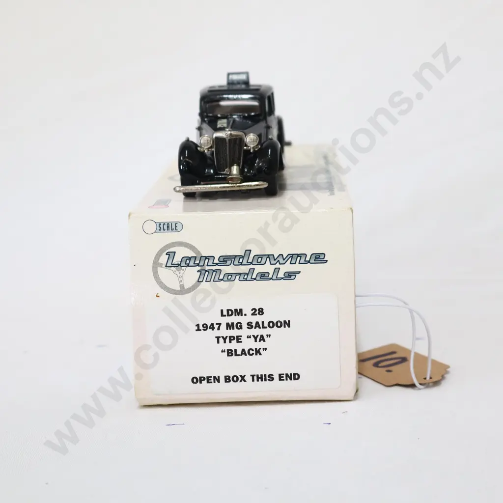 1/43 Landsdown Models 1947 MG Saloon Image 1++