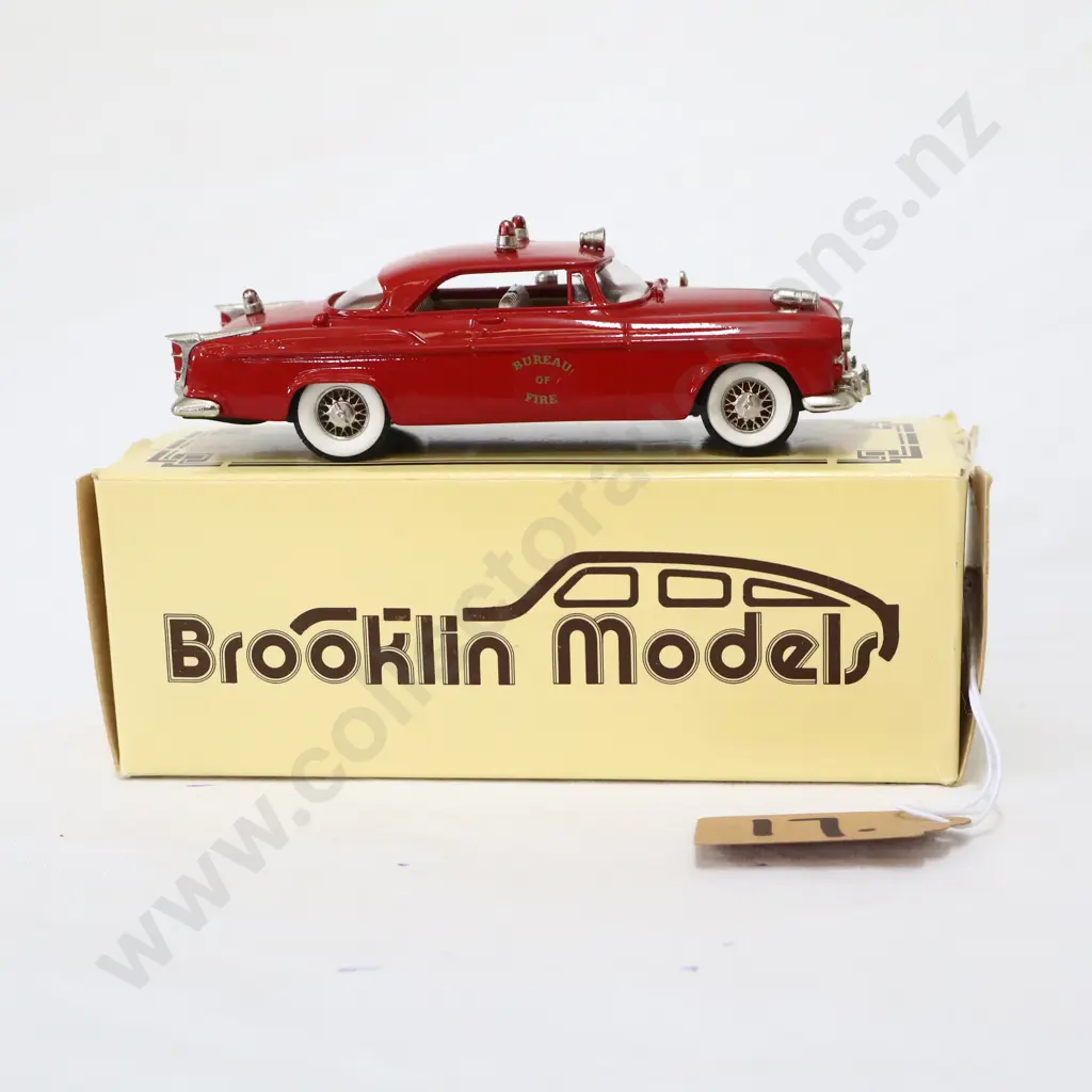 1/43 Brooklin Models Chrysler C300 Brooklin Collectors Club Second Membership Model Image 1++