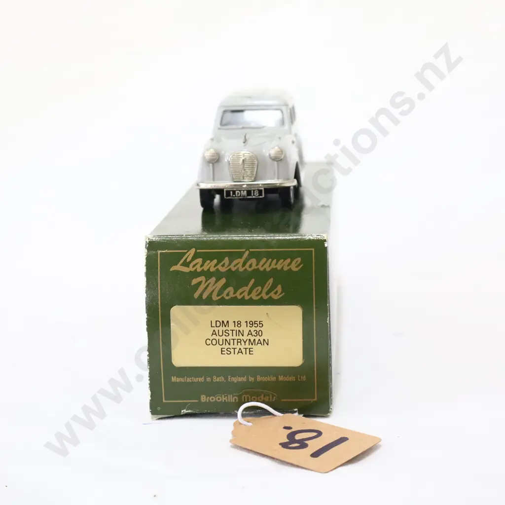 1/43 Landsdown Models 1955 Austin A30 Countryman Estate Image 1++