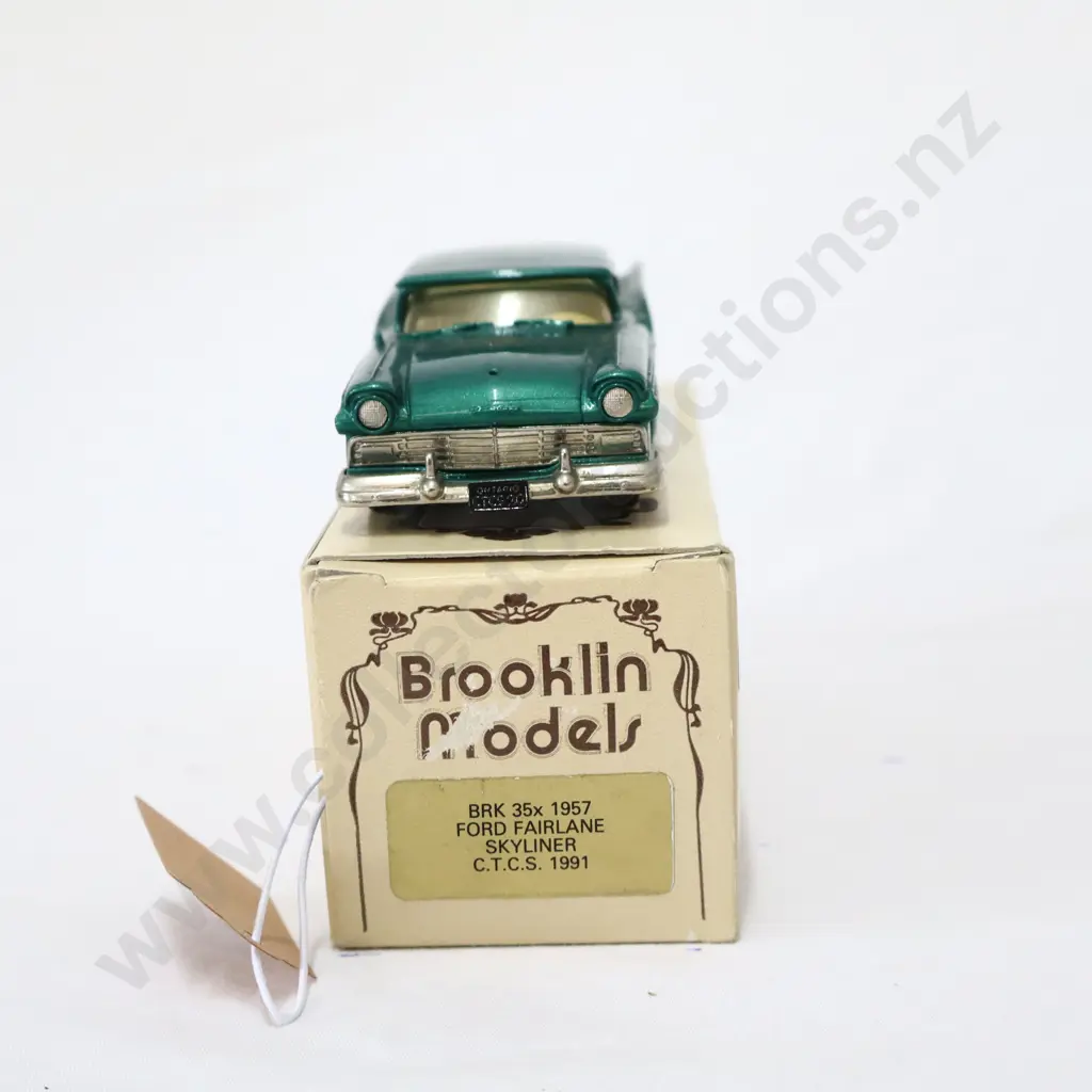 1/43 Brooklin Models 1957 Ford Fairlane Skyliner Image 1++