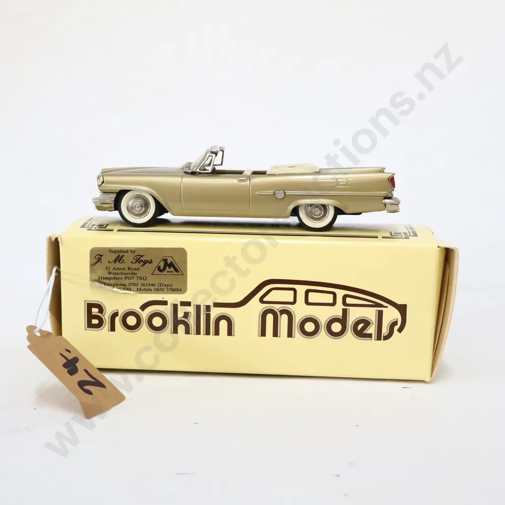 1/43 Brooklin Models Chrysler 300E Convertible Image 1++