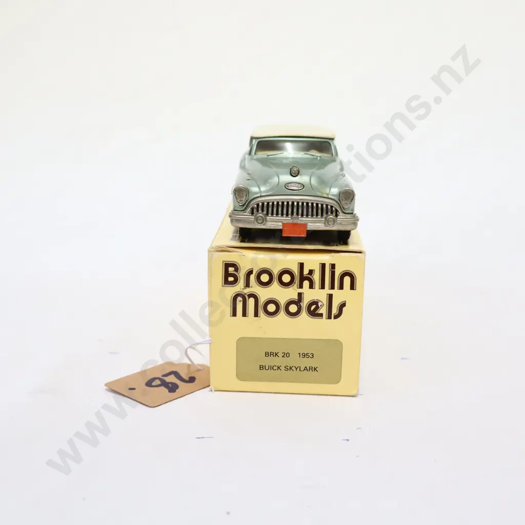 1/43 Brooklin Models 1953 Buick Skylark Image 1++