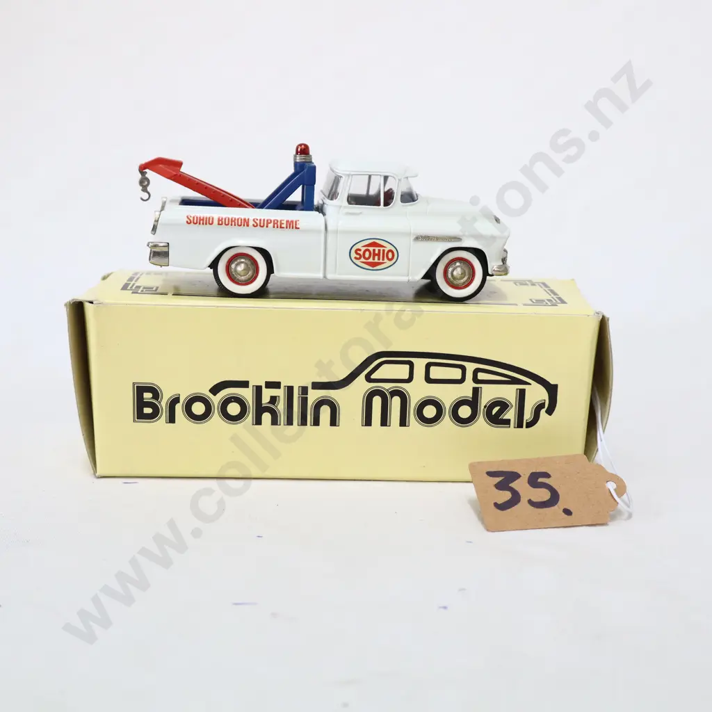 1/43 Brooklin Models 1955 Recovery Truck Image 1++