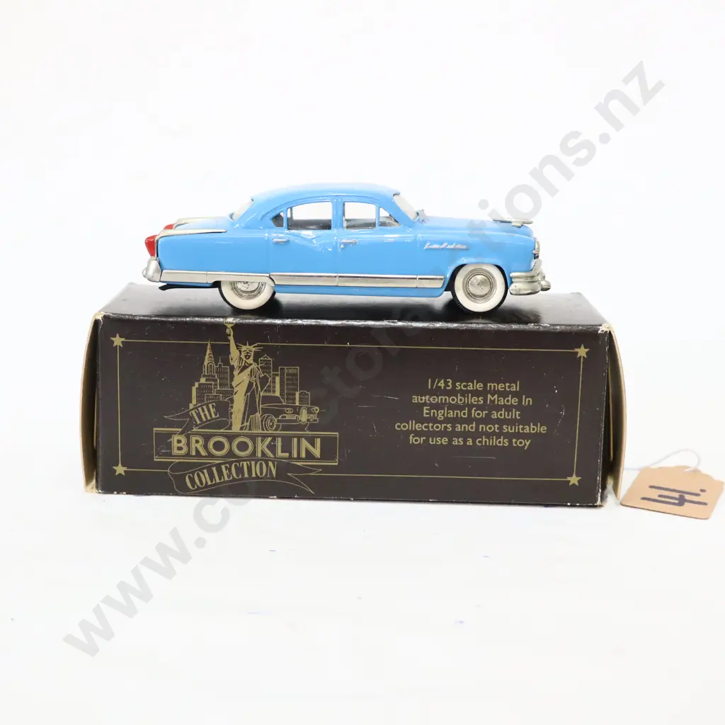 1/43 Brooklin Models 1953 Kaiser Manhatten Four Door Sedan Image 1++
