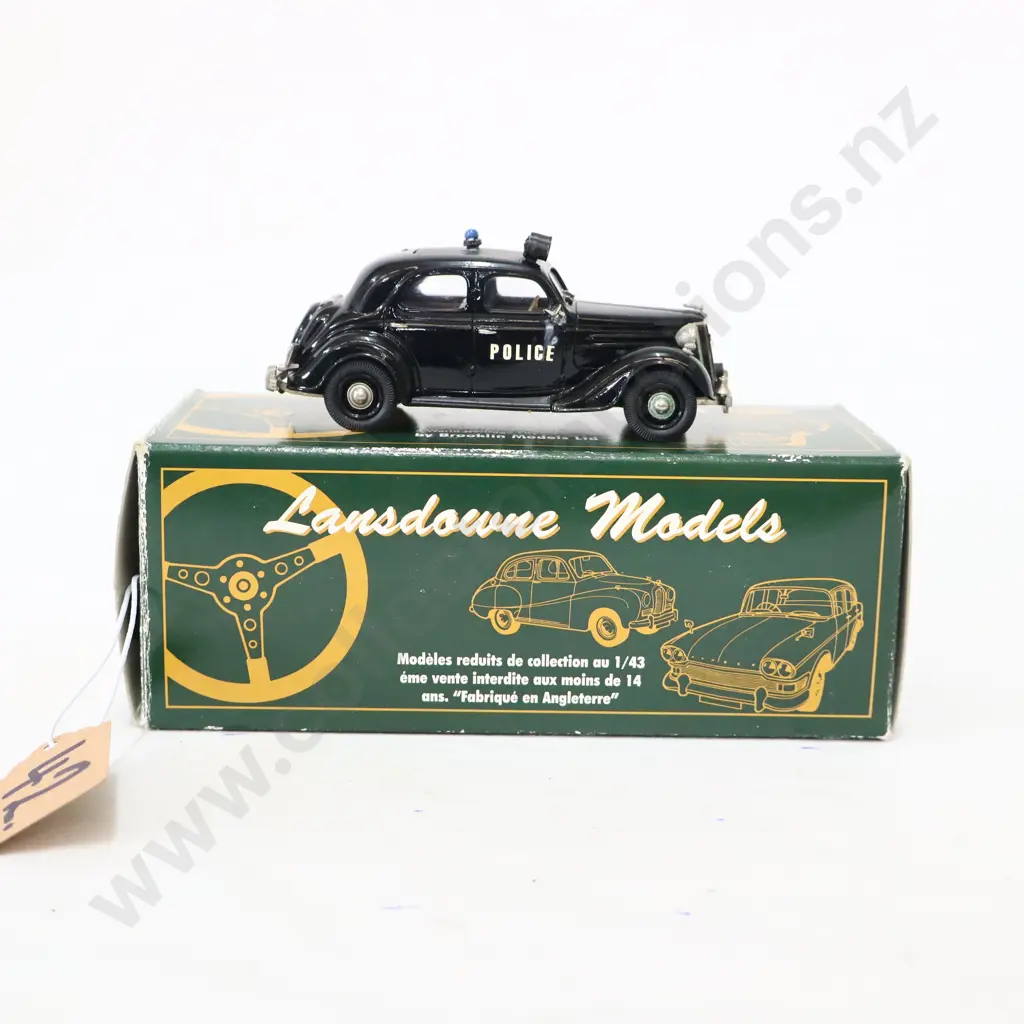 1/43 Landsdown Models LDM. 30A 1948 Ford V8 Pilot Police Image 1++