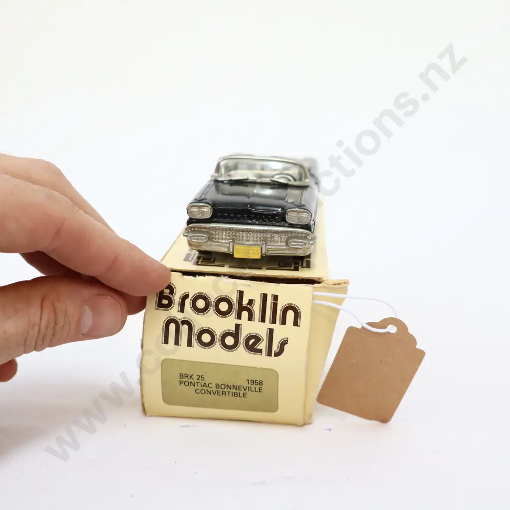 1/43 Brooklin Models 1958 Pontiac Bonneville Convertible Image 1++