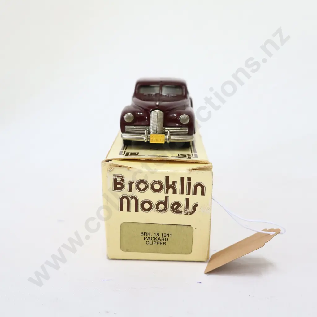 1/43 Brooklin Models 1941 Packard Clipper Image 1++