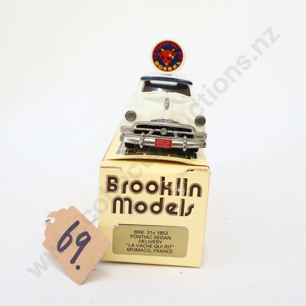 1/43 Brooklin Models 1953 Pontiac Sedan Delivery " La Vache Qui Rit" Image 1++
