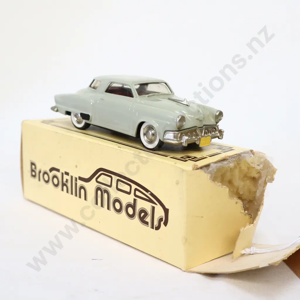 1/43 Brooklin Models 1952 Studebaker Champion Starlight Coupe Image 1++