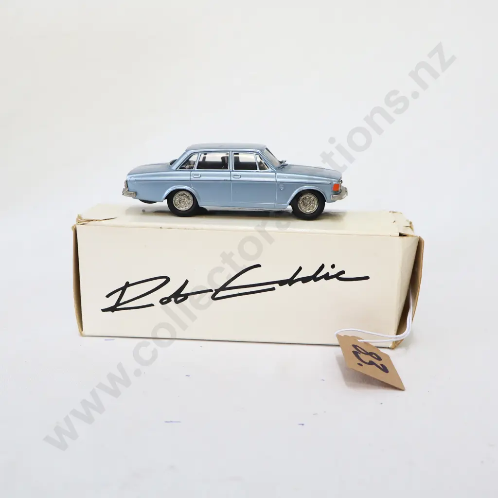 1/43 Rob Eddie 1973 Volvo 144 Grand Luxe Image 1++