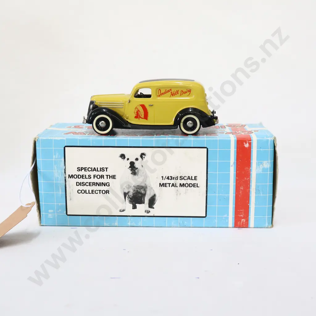 1/43 Minimarque 1936 Ford V8 Sedan Delivery Image 1++