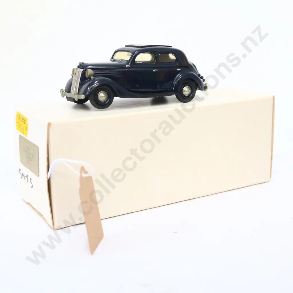 1/43 K & R Replicas Ford V8 Pilot 1947-51 Image 1++