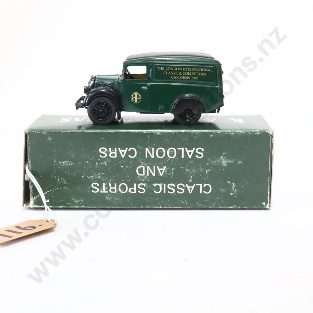 1/43 K & R Replicas Austin A60 Cambridge Image 1++