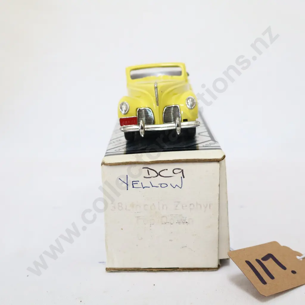 1/43 Durham Classics 1938 Lincoln Zephyr Top Down Image 1++