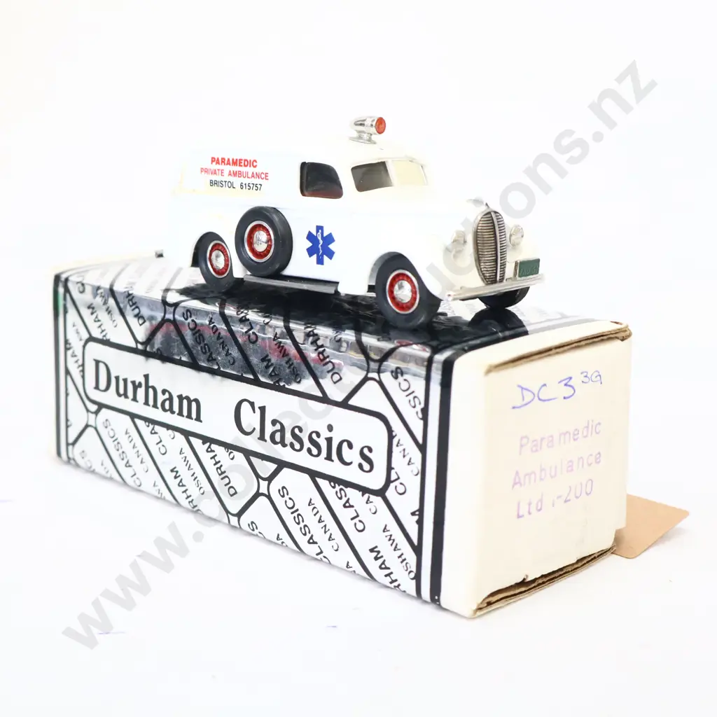 1/43 Durham Classics 1939 Ford Panel Delivery Ambulance Image 1++