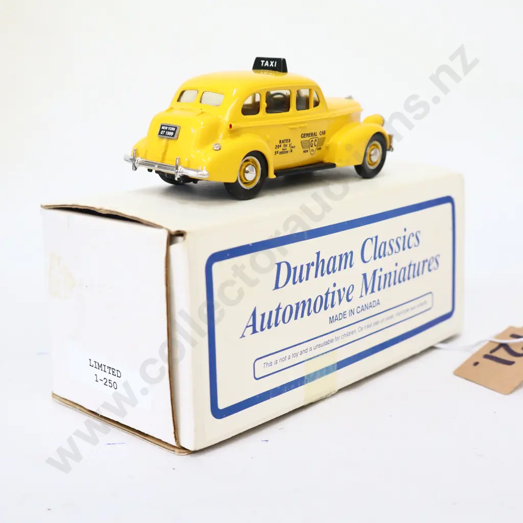 1/43 Durham Classics 1938 Oldsmobile 4 Door Sedan Taxi 1 of 250 Image 1++