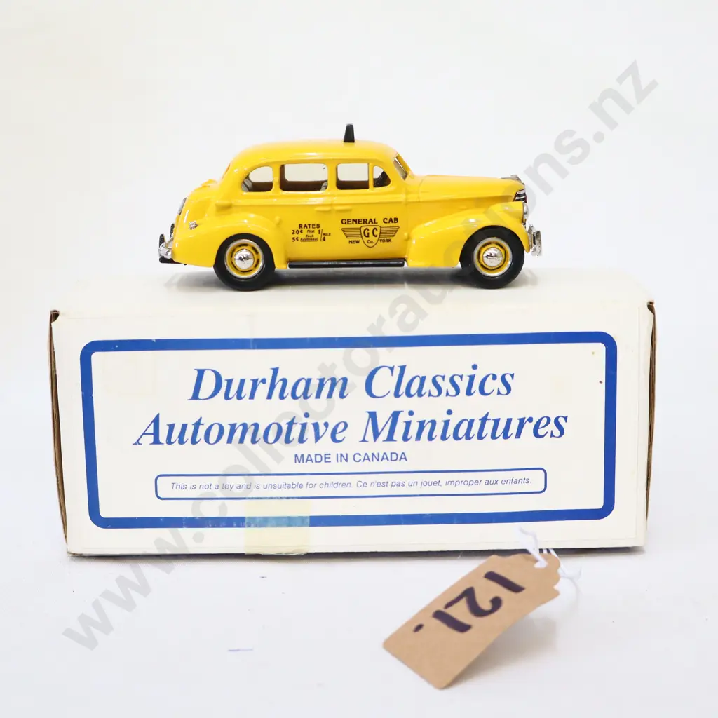 1/43 Durham Classics 1938 Oldsmobile 4 Door Sedan Taxi 1 of 250 Image 1++