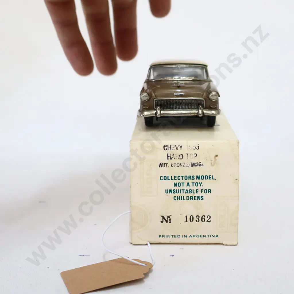 1/43 Collector's Classics 1955 Chevrolet Hard Top Image 1++