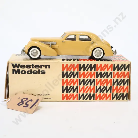 1/43 Western Models 1937 Cord Custom Beverly Sedan