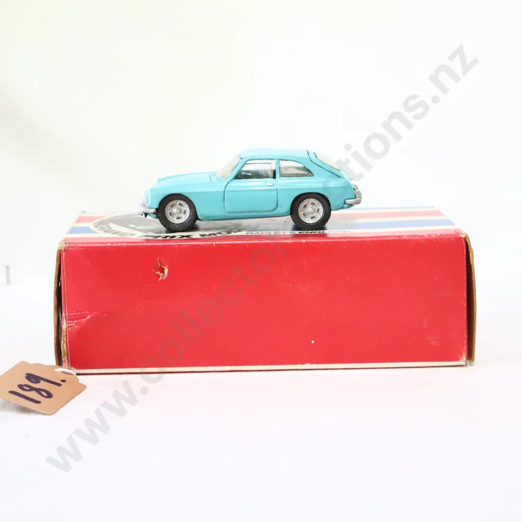 1/43 Grand Prix Models MGB GT Coupe Image 1++