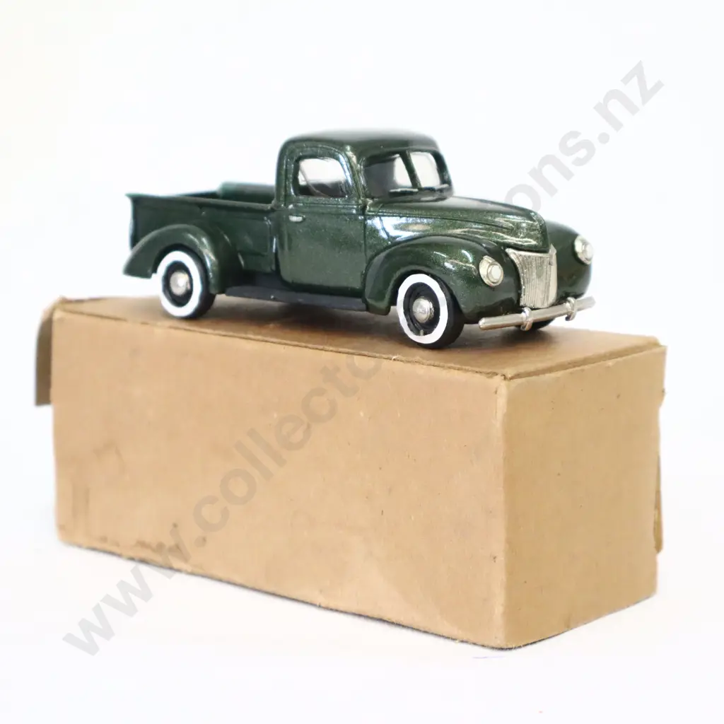 1/43 Auto Buff Ford V8 Pick Up Truck Image 1++