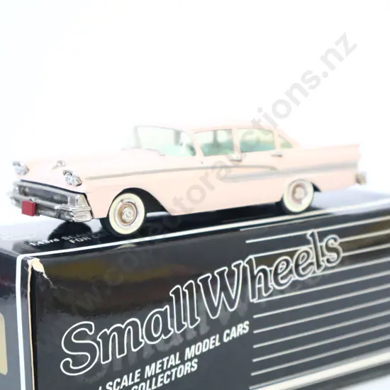 1/43 Small Wheels 1958 Ford Custom 300