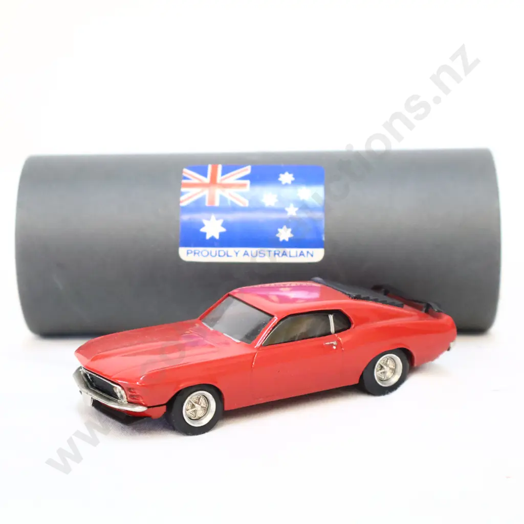 1/43 Dinkum Classic 1970 Mustang Image 1++