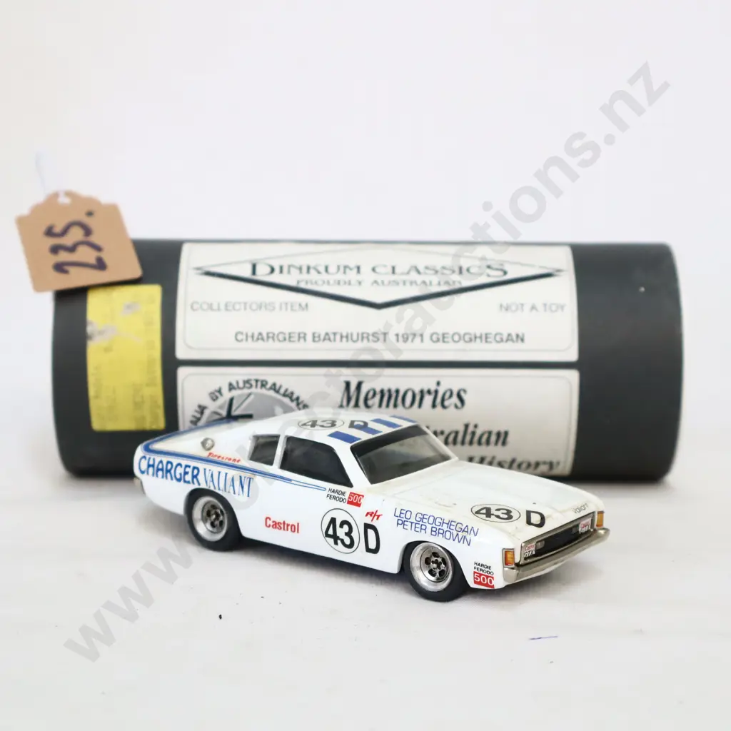 1/43 Dinkum Classics Charger Bathurst 1971 Geoghegan Image 1++
